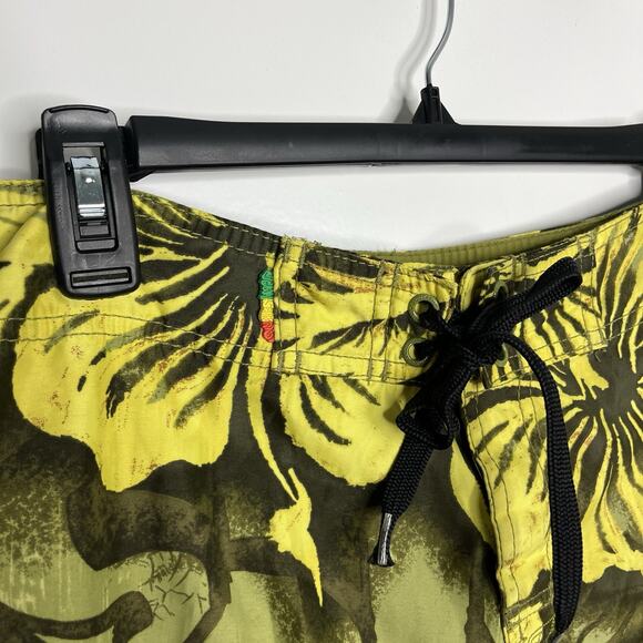 VTG 90s y2k Quiksilver Board Shorts Men 32 33 Yellow Green Hawaiian Floral Surf - Picture 3 of 9